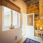 Traditional 500 Year Old Gozitan Townhouse * Victoria