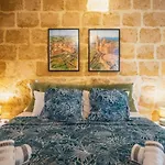 Casa de Férias Traditional 500 Year Old Gozitan Townhouse Victoria
