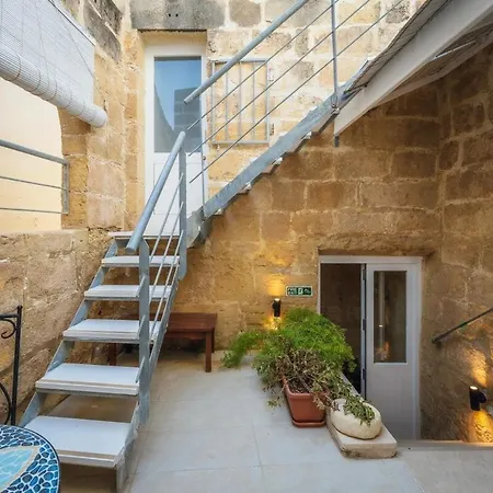 Traditional 500 Year Old Gozitan Townhouse Casa de Férias *