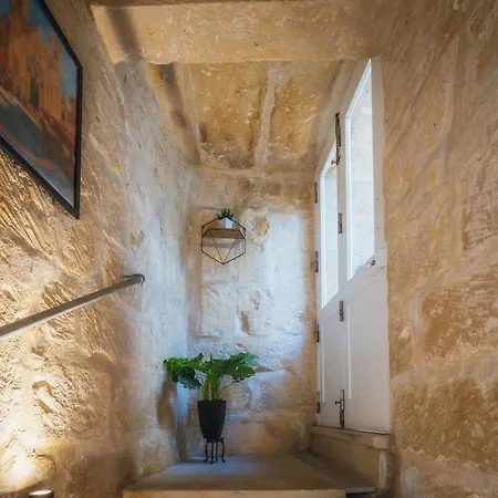 Holiday home Traditional 500 Year Old Gozitan Townhouse Victoria